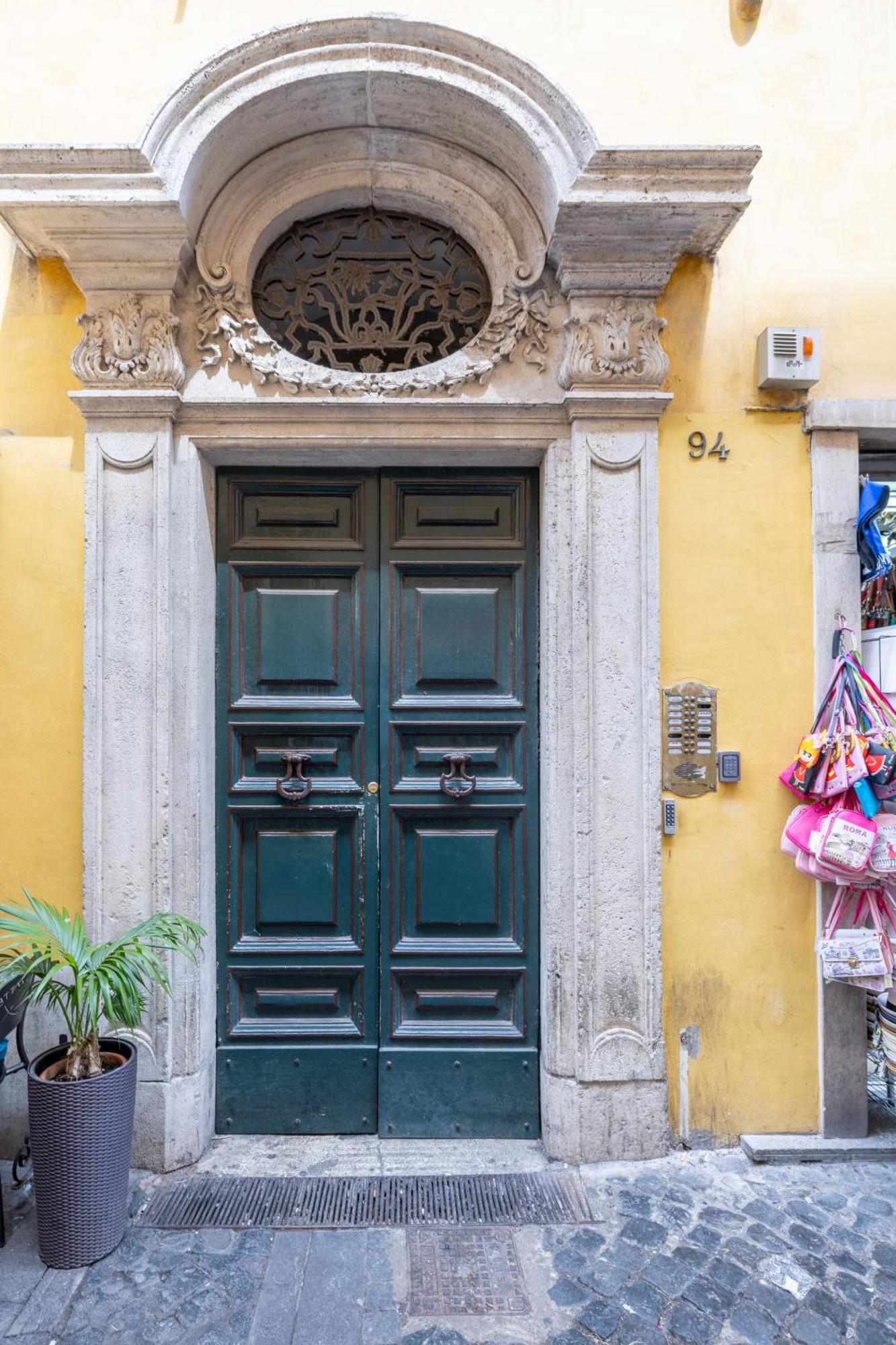 Maison Trevi Lägenhet *